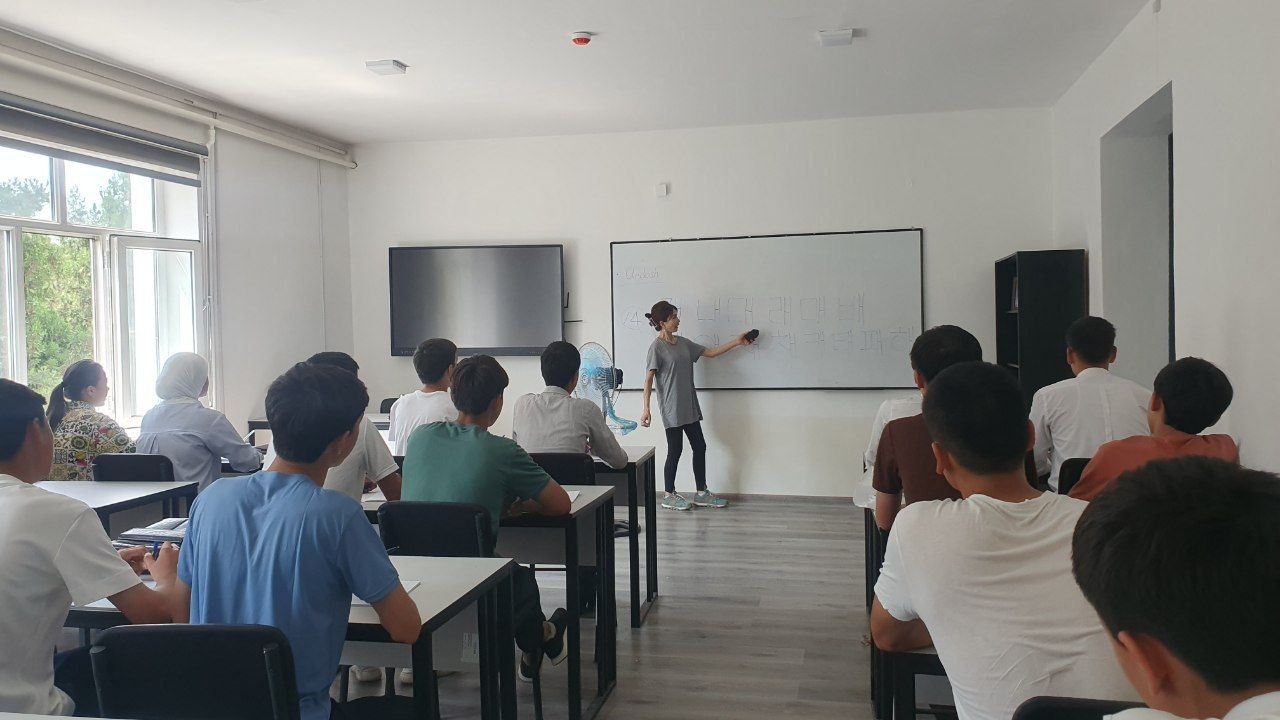 "Dolzarb 90 kun" dasturi doirasida Koreys tili kurslari davom etmoqda!
